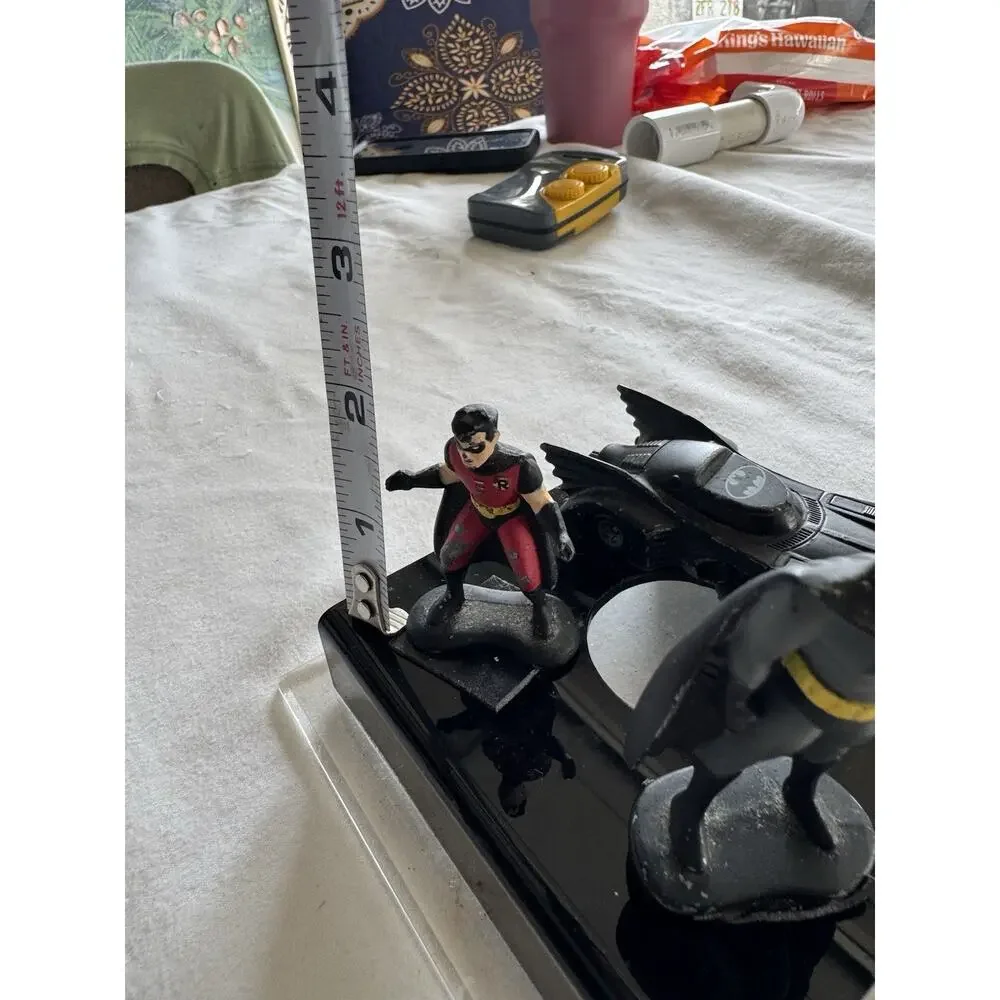Hasbro Robin metal figurine Batman Batmobile Vehicle and Figure Set Vintage